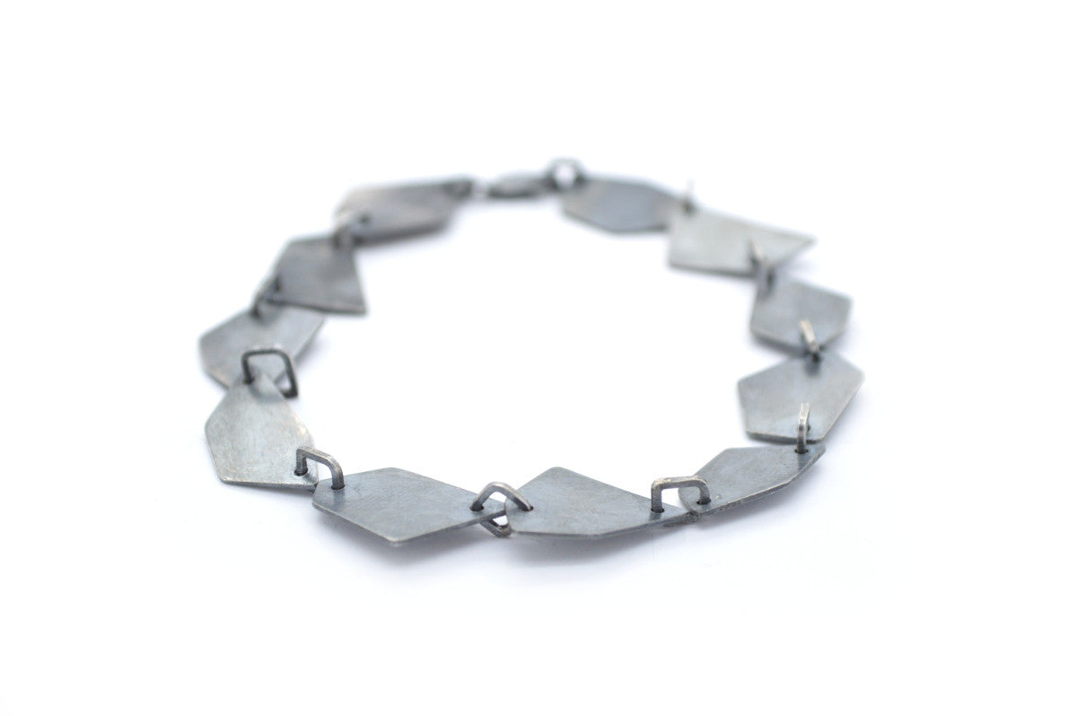 Geometrische & geoxideerde zilveren armband