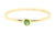 Handgemaakte en fairtrade fijne gehamerde gouden ring met groene fairtrade granaat uit Kenia